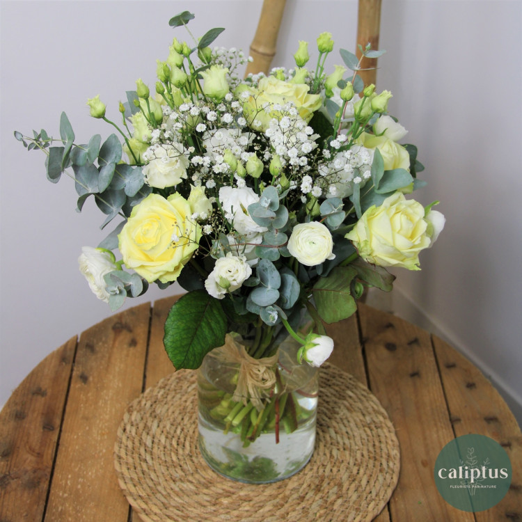 Bouquet chic L et sa bougie Livraison de Fleurs coupées pas cher caliptus