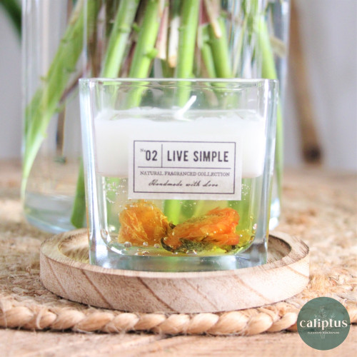 Bouquet de Lys et sa Bougie Livraison de Fleurs coupées pas cher caliptus